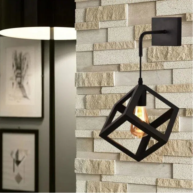 Lampada Applique a Muro Universo AQ52 – Forma Cubica Tridimensionale con Attacco E27, Max 60W, Colore Bianco e Nero
