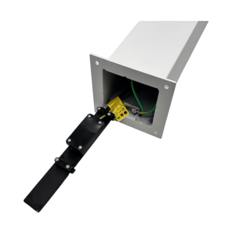 Portalampada Palo da Giardino Quadrato Universo B440 – Fissaggio a Terra per Lampadine E27, IP44