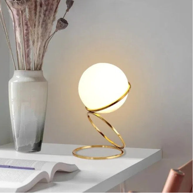 Lampada da Tavolo Minimalista in Bronzo con Sfera in Vetro – Attacco per Lampadina G9