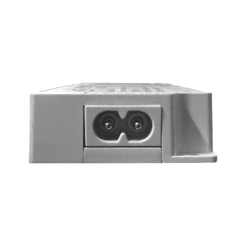 Alimentatore switching DC 12V 100W 8.33A con 11 uscite e 3 ingressi sensore per strip LED, ideale per impianti di illuminazione LED e applicazioni professionali e domestiche