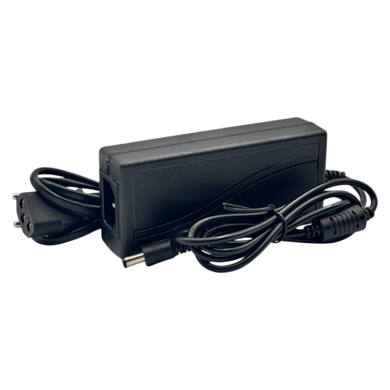 UNIVERSO S-2.5A-24V-N alimentatore desktop 60W DC 24V 2.5A plug & play con jack 2.1, ideale per dispositivi elettronici, strisce LED e applicazioni domestiche e professionali